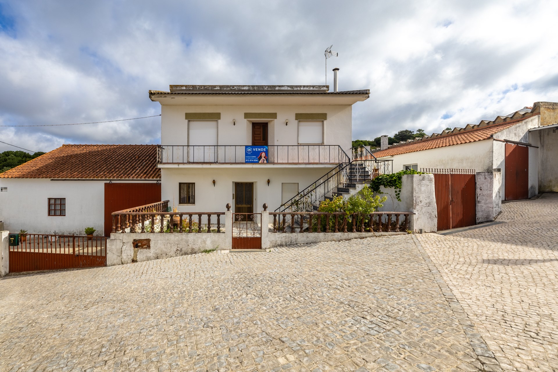 House T5